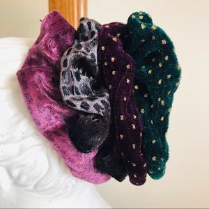 ⭐️One Pack> 4 Scrunchies ~ Grey Pink Wine Green